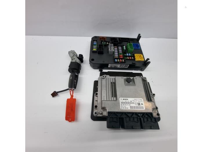 Gebruikte Computer Motormanagement Citroen C4 Berline (NC) 1.6 16V VTi Prijs € 325,00 Margeregeling aangeboden door autodemontage denollen