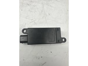 Gebruikte Alarm sensor Mini Mini Convertible (F57) 1.5 12V Cooper Prijs € 25,00 Margeregeling aangeboden door de Nollen autorecycling