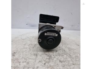 Gebruikte ABS Pomp Volvo V50 (MW) 1.6 16V Prijs € 40,00 Margeregeling aangeboden door de Nollen autorecycling