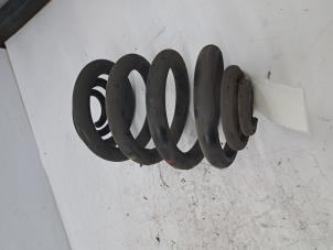 Gebruikte Veer Torsie achter Mercedes Vito (638.1/2) 2.3 108D Prijs € 30,00 Margeregeling aangeboden door de Nollen autorecycling