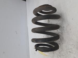 Gebruikte Veer Torsie achter Mercedes Vito (638.1/2) 2.3 108D Prijs € 30,00 Margeregeling aangeboden door de Nollen autorecycling