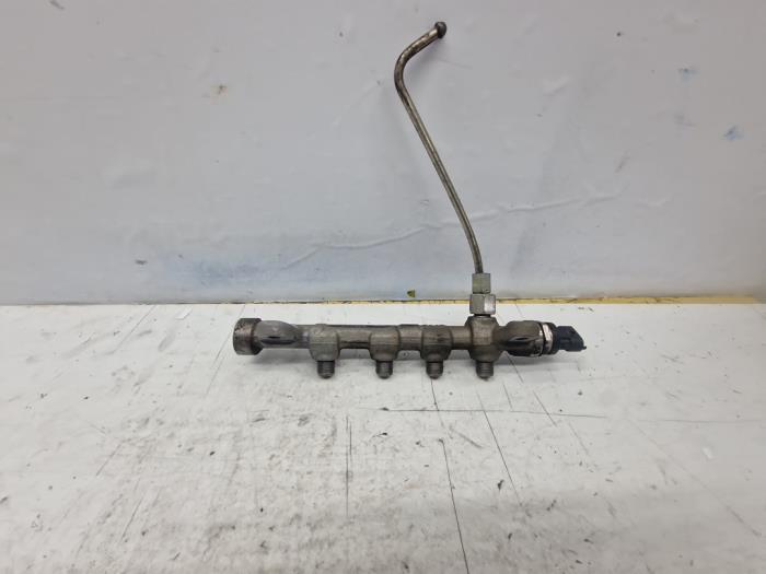 Gebruikte Injector brug Alfa Romeo Giulietta (940) 2.0 JTDm 16V 170 Prijs € 75,00 Margeregeling aangeboden door autodemontage denollen