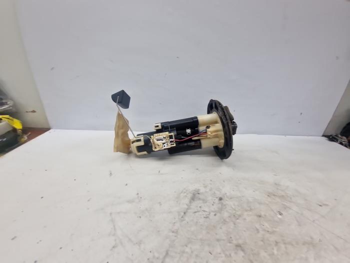 Gebruikte Tank element Pomp Honda HR-V (GH) 1.6 16V 4x4 Prijs € 60,00 Margeregeling aangeboden door autodemontage denollen