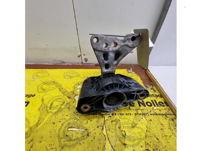Gebruikte Motorsteun Peugeot 208 I (CA/CC/CK/CL) 1.2 Vti 12V PureTech Prijs € 20,00 Margeregeling aangeboden door autodemontage denollen