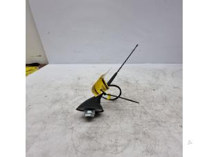 Gebruikte Antenne Peugeot 208 I (CA/CC/CK/CL) 1.2 Vti 12V PureTech Prijs € 20,00 Margeregeling aangeboden door de Nollen autorecycling