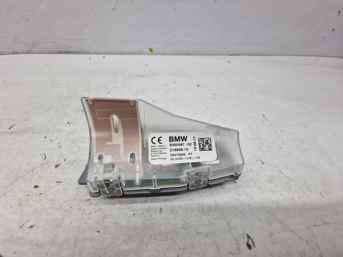 Gebruikte Antenne BMW 1 serie (F20) 116d 1.5 12V TwinPower Prijs € 25,00 Margeregeling aangeboden door autodemontage denollen
