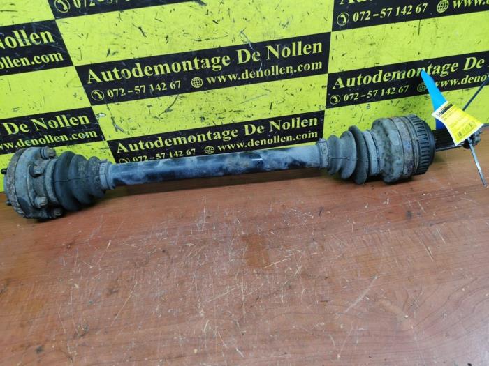 Gebruikte Aandrijfas links-achter BMW 3 serie Compact (E46/5) 316ti 16V Prijs € 39,99 Margeregeling aangeboden door autodemontage denollen