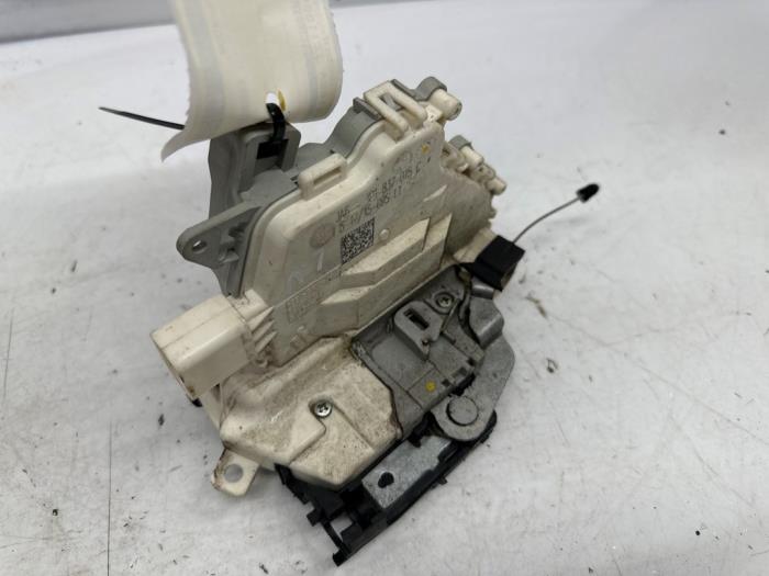 Deurslot mechaniek linksvoor 7 POLIG BMW F10 7202143 - plesman