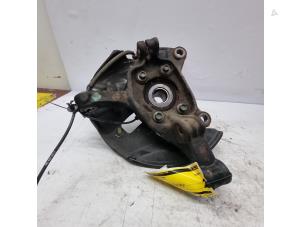 Gebruikte Fusee rechts-voor Mazda CX-3 (DJ/DK) 2.0 SkyActiv-G 120 Prijs € 175,00 Margeregeling aangeboden door de Nollen autorecycling