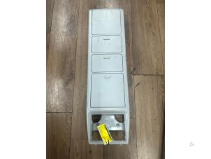 Gebruikte Middenconsoles Seat Altea XL (5P5) 1.4 16V Prijs € 75,00 Margeregeling aangeboden door de Nollen autorecycling