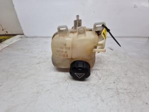 Gebruikte Expansievat Mini Mini (R56) 1.6 Cooper D 16V Prijs € 10,00 Margeregeling aangeboden door de Nollen autorecycling