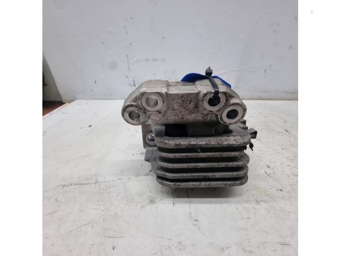 Gebruikte Motorrubber Peugeot 207/207+ (WA/WC/WM) 1.6 16V VTi Prijs € 22,50 Margeregeling aangeboden door autodemontage denollen