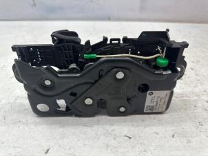 Gebruikte Achterklep Slotmechaniek Mini Countryman (F60) 1.5 TwinPower Turbo 12V Cooper SE ALL4 Prijs € 50,00 Margeregeling aangeboden door de Nollen autorecycling