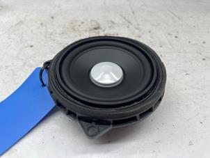 Gebruikte Speaker Mini Countryman (F60) 1.5 TwinPower Turbo 12V Cooper SE ALL4 Prijs € 70,00 Margeregeling aangeboden door de Nollen autorecycling