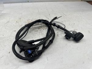 Gebruikte Ruitensproeier voor Mini Countryman (F60) 1.5 TwinPower Turbo 12V Cooper SE ALL4 Prijs € 50,00 Margeregeling aangeboden door de Nollen autorecycling