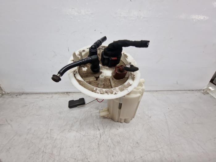 Gebruikte Tank element Pomp Audi A5 (8T3) 2.0 TDI 16V Prijs € 130,00 Margeregeling aangeboden door autodemontage denollen