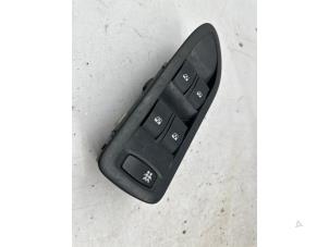 Gebruikte Ruit schakelaar elektrisch Renault Laguna II Grandtour (KG) 2.0 16V Prijs € 30,00 Margeregeling aangeboden door de Nollen autorecycling