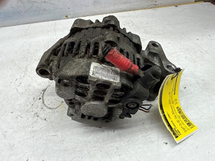 Gebruikte Dynamo Ford Fiesta 5 (JD/JH) 1.6 16V Prijs € 40,00 Margeregeling aangeboden door autodemontage denollen