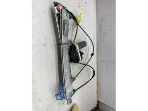 Gebruikte Ruitmechaniek 2Deurs rechts-voor Citroen C2 (JM) 1.4 Prijs € 45,00 Margeregeling aangeboden door de Nollen autorecycling