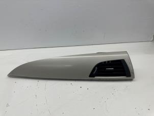 Gebruikte Luchtrooster Dashboard BMW 1 serie (F20) 116i 1.5 12V Prijs € 35,00 Margeregeling aangeboden door de Nollen autorecycling