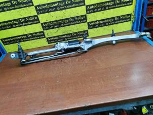 Gebruikte Ruitenwismotor + Mechaniek BMW 2 serie Active Tourer (F45) 218i 1.5 TwinPower Turbo 12V Prijs € 150,00 Margeregeling aangeboden door de Nollen autorecycling