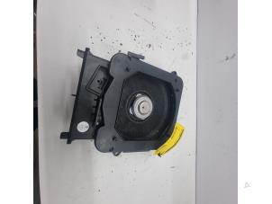 Gebruikte Speaker BMW 2 serie Active Tourer (F45) 218i 1.5 TwinPower Turbo 12V Prijs € 35,00 Margeregeling aangeboden door de Nollen autorecycling