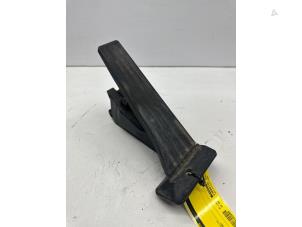 Gebruikte Gaspedaal BMW i3 (I01) i3 Prijs € 25,00 Margeregeling aangeboden door de Nollen autorecycling