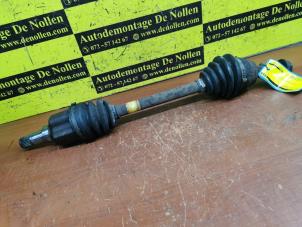 Gebruikte Aandrijfas links-voor Mazda 2 (NB/NC/ND/NE) 1.4 16V Prijs € 50,00 Margeregeling aangeboden door de Nollen autorecycling