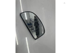 Gebruikte Spiegelglas links Hyundai Getz Prijs € 15,00 Margeregeling aangeboden door de Nollen autorecycling