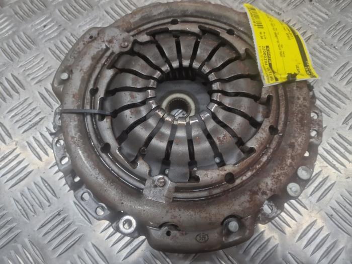 Gebruikte Koppelingsset (compleet) Renault Kangoo Express (FW) 1.5 dCi 85 Prijs € 50,00 Margeregeling aangeboden door autodemontage denollen