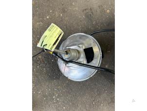 Gebruikte Rembooster Renault Twingo III (AH) ZE R80 Prijs € 100,00 Margeregeling aangeboden door de Nollen autorecycling