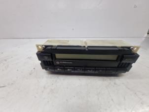 Gebruikte Climatronic Paneel Volkswagen Passat (3B2) 1.8 20V Prijs € 49,95 Margeregeling aangeboden door de Nollen autorecycling