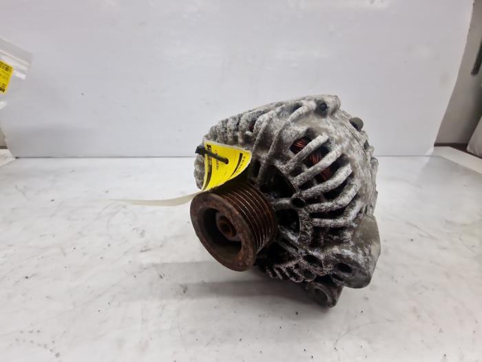 Gebruikte Dynamo BMW 1 serie (E87/87N) 118d 16V Prijs € 79,95 Margeregeling aangeboden door autodemontage denollen
