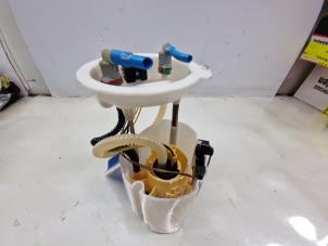 Gebruikte Tank element Pomp Mini Countryman (F60) 2.0 Cooper D Prijs € 127,05 Inclusief btw aangeboden door de Nollen autorecycling