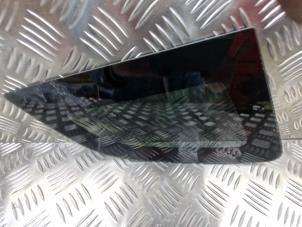 Gebruikte Driehoeks Ruit rechts-achter Ford EcoSport (JK8) 1.0 EcoBoost 12V 125 Prijs € 60,00 Margeregeling aangeboden door de Nollen autorecycling