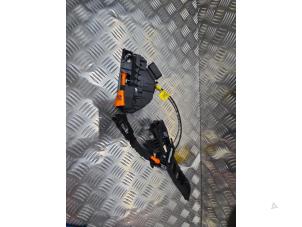 Gebruikte Slotmechaniek Portier 4Deurs links-achter Ford EcoSport (JK8) 1.0 EcoBoost 12V 125 Prijs € 75,00 Margeregeling aangeboden door de Nollen autorecycling