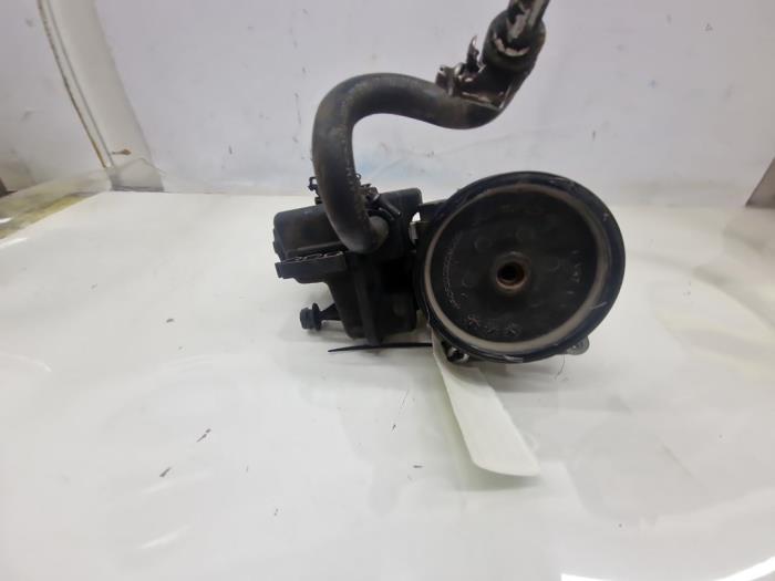 Gebruikte Stuurpomp Seat Altea (5P1) 1.8 TFSI 16V Prijs € 121,00 Inclusief btw aangeboden door autodemontage denollen
