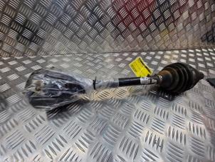 Gebruikte Homokineetas links-voor Volkswagen Caddy III (2KA,2KH,2CA,2CH) 2.0 SDI Prijs € 75,00 Margeregeling aangeboden door de Nollen autorecycling