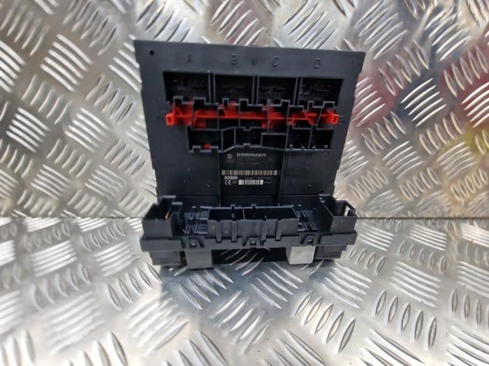 Gebruikte BCM Volkswagen Caddy III (2KA,2KH,2CA,2CH) 2.0 SDI Prijs € 49,95 Margeregeling aangeboden door autodemontage denollen