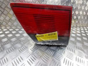 Gebruikte Achterlicht links Saab 9-5 (YS3E) 3.0 t V6 24V Prijs € 25,00 Margeregeling aangeboden door de Nollen autorecycling