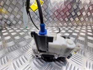 Gebruikte Deurslot Mechaniek 2Deurs links Fiat Fiorino (225) 1.3 JTD 16V Multijet Prijs € 30,00 Margeregeling aangeboden door de Nollen autorecycling