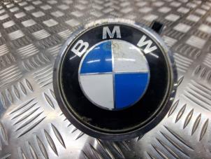 Gebruikte Handgreep Achterklep BMW B6 Cabriolet (E64) 4.4 V8 32V Prijs op aanvraag aangeboden door de Nollen autorecycling