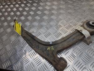 Gebruikte Triangel rechts-voor Ford Ka II 1.2 Prijs € 40,00 Margeregeling aangeboden door de Nollen autorecycling