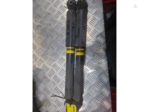 Gebruikte Schokdemper set Opel Vectra C GTS 1.8 16V Prijs € 40,00 Margeregeling aangeboden door de Nollen autorecycling