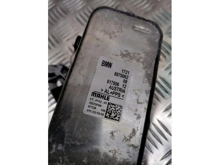 Oliekoeler van een BMW 1 serie (F20) M140i 3.0 24V Van 2019