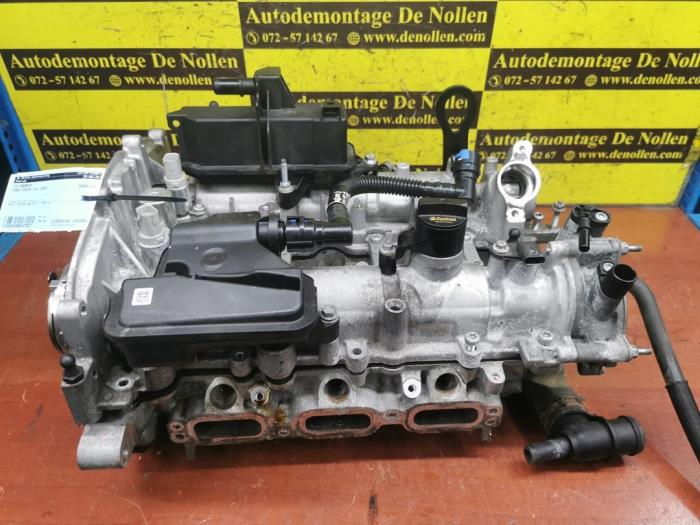 Gebruikte Cilinderkop Ford Fiesta 7 1.0 EcoBoost 12V Prijs € 750,00 Margeregeling aangeboden door autodemontage denollen