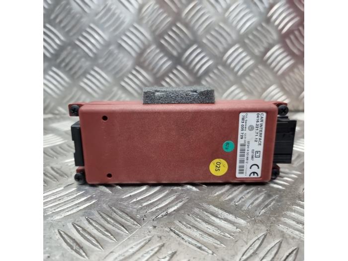 Gebruikte Telefoon Module Volkswagen Polo IV (9N1/2/3) 1.6 16V Prijs € 60,00 Margeregeling aangeboden door autodemontage denollen