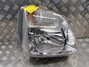 Gebruikte Koplamp rechts Opel Agila (A) 1.2 16V Twin Port Prijs € 30,00 Margeregeling aangeboden door de Nollen autorecycling