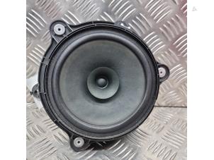 Gebruikte Luidspreker Renault Twingo III (AH) 1.0 SCe 70 12V Prijs € 15,00 Margeregeling aangeboden door de Nollen autorecycling