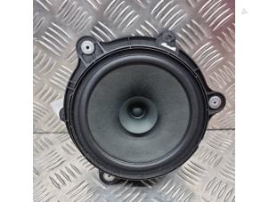 Gebruikte Luidspreker Renault Twingo III (AH) 1.0 SCe 70 12V Prijs € 15,00 Margeregeling aangeboden door de Nollen autorecycling